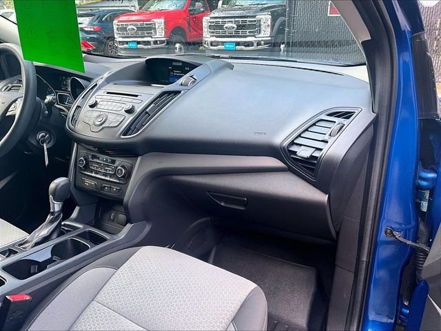 Used 2017 Blue Ford SE image 17