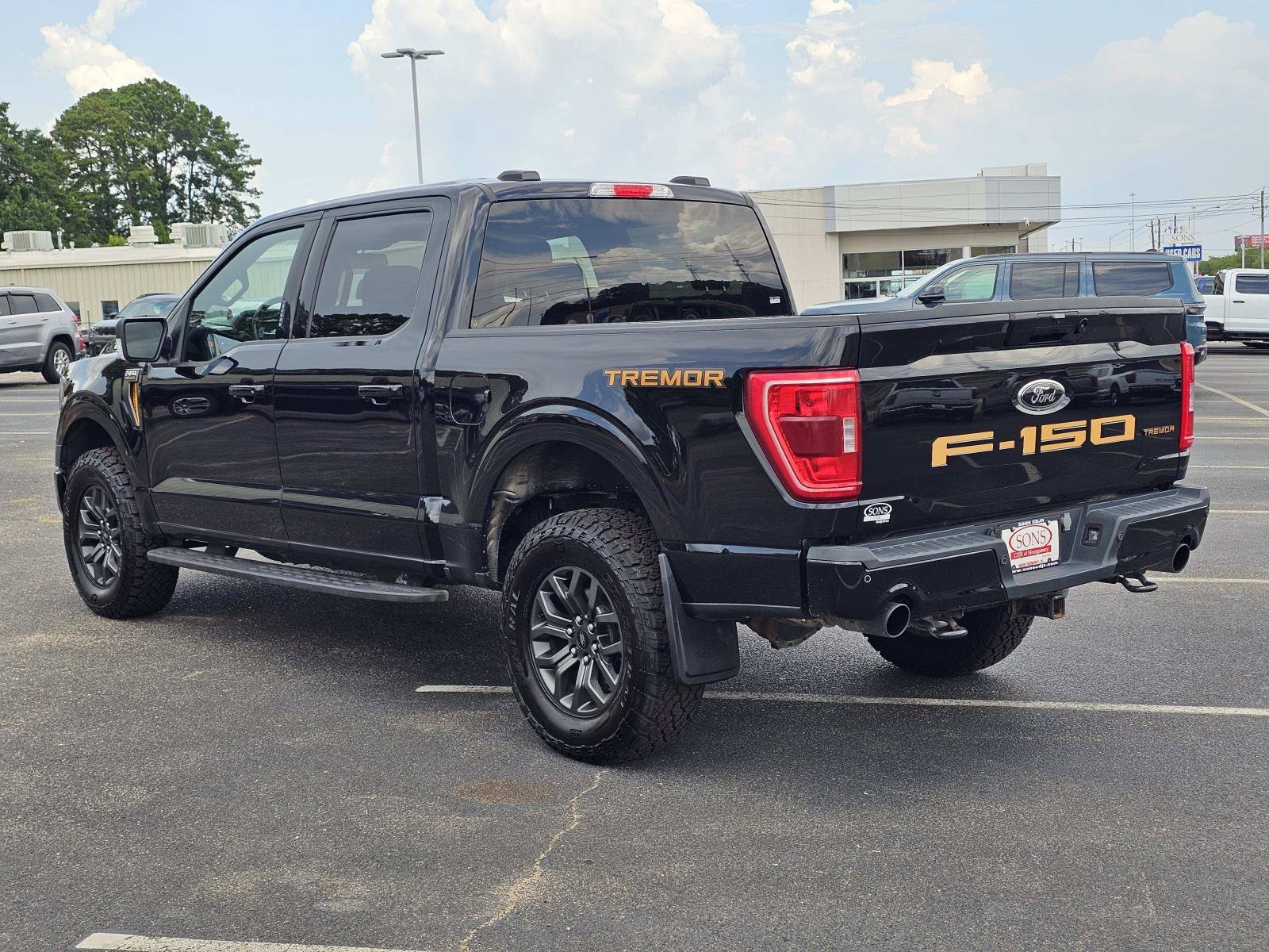 Used 2023 Agate Black Metallic Ford Tremor image 12