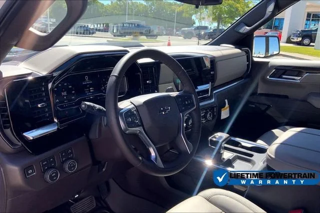 2025 Chevrolet Silverado 1500 LT Trail Boss - Photo 7