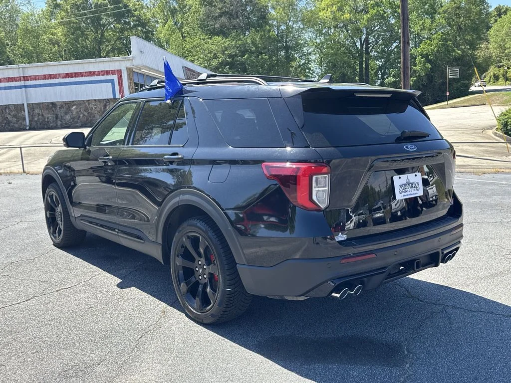 2023 Ford Explorer ST - Photo 5