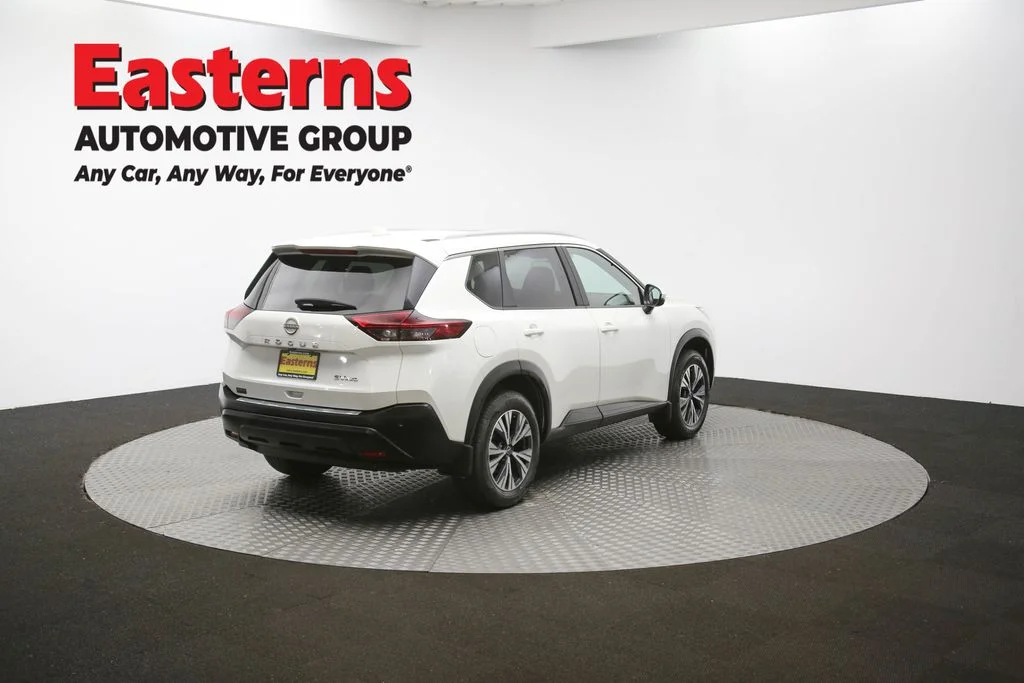Used 2023 White Nissan SV image 42