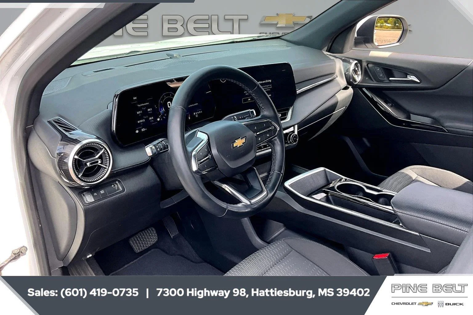 Used 2025 Summit White Chevrolet LT image 12