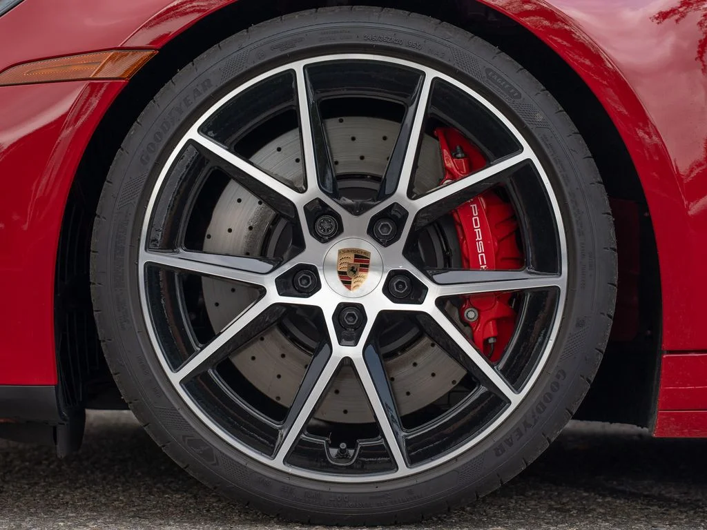 Used 2025  Porsche Carrera GTS image 12