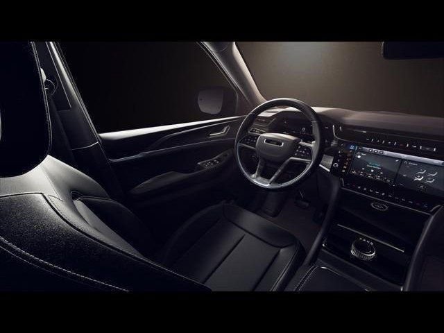 New 2026 Bright White Clear-Coat Exterior Paint Jeep Altitude image 8
