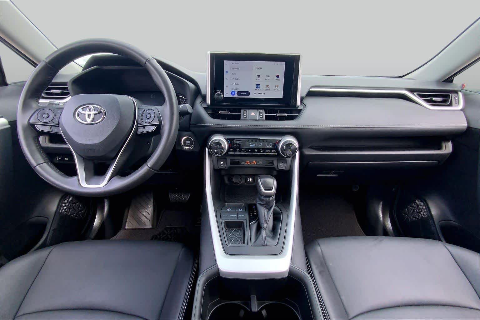Used 2023 Lunar Rock Toyota XLE Premium image 15