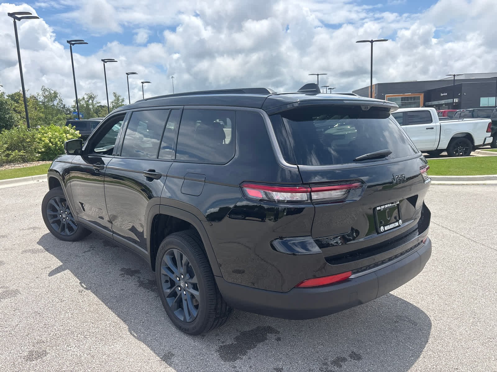 New 2026 Diamond Black Crystal Pearlcoat Jeep 85th Anniversary Edition image 8