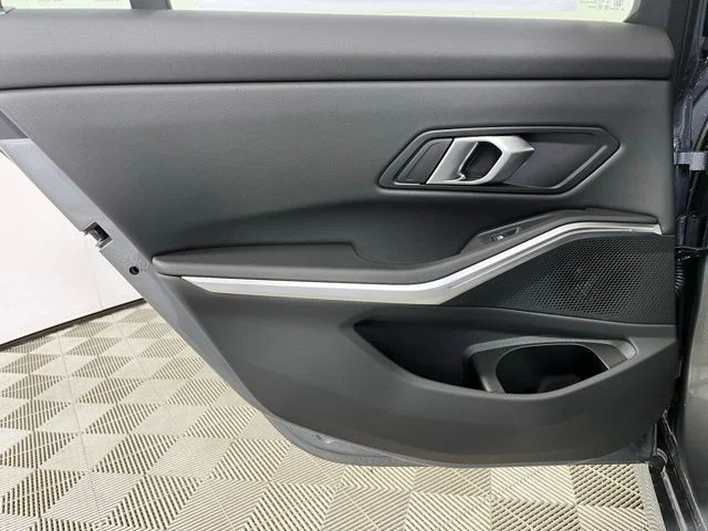 2025 BMW 3 Series 330i - Photo 20