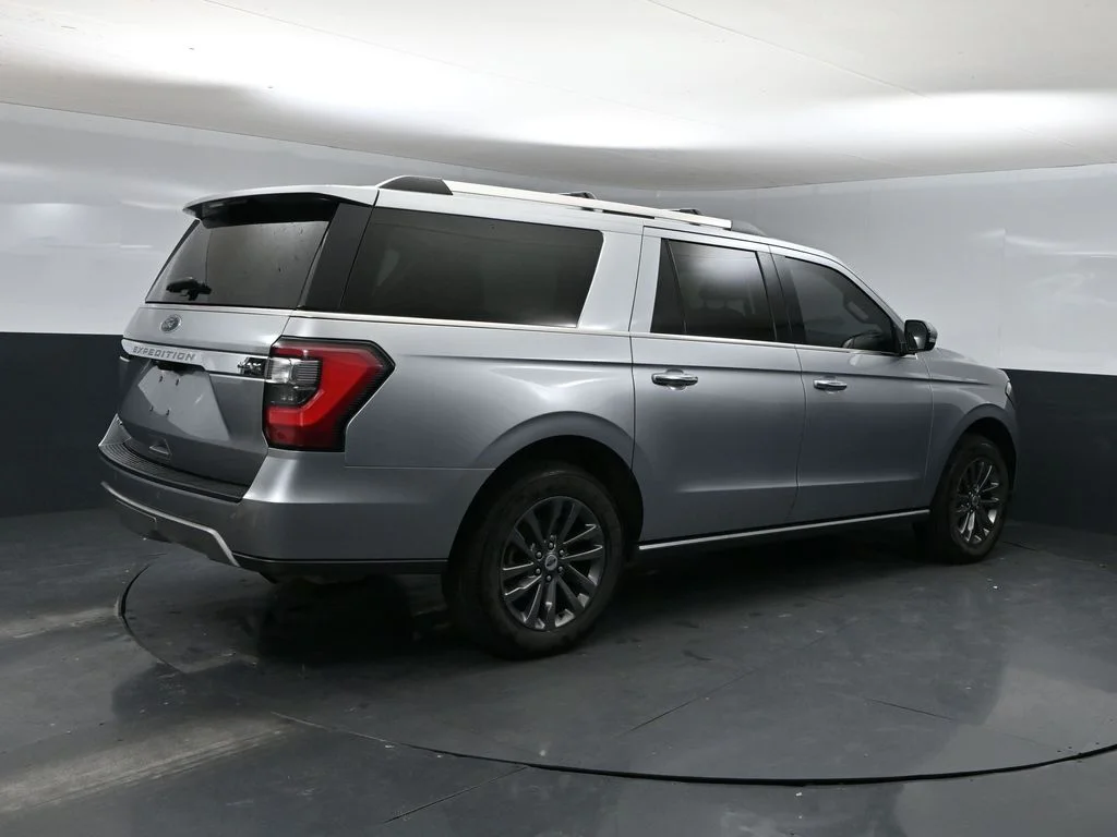 Used 2021 Silver Metallic Ford Limited image 2