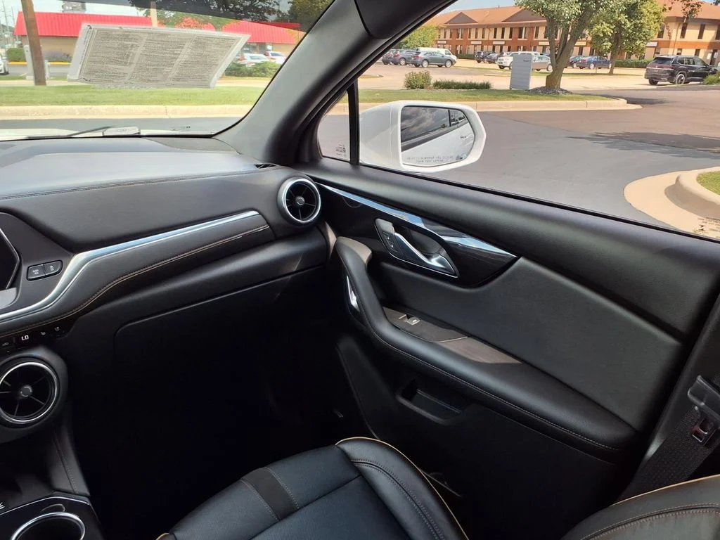 Used 2019 Summit White Chevrolet Premier image 29