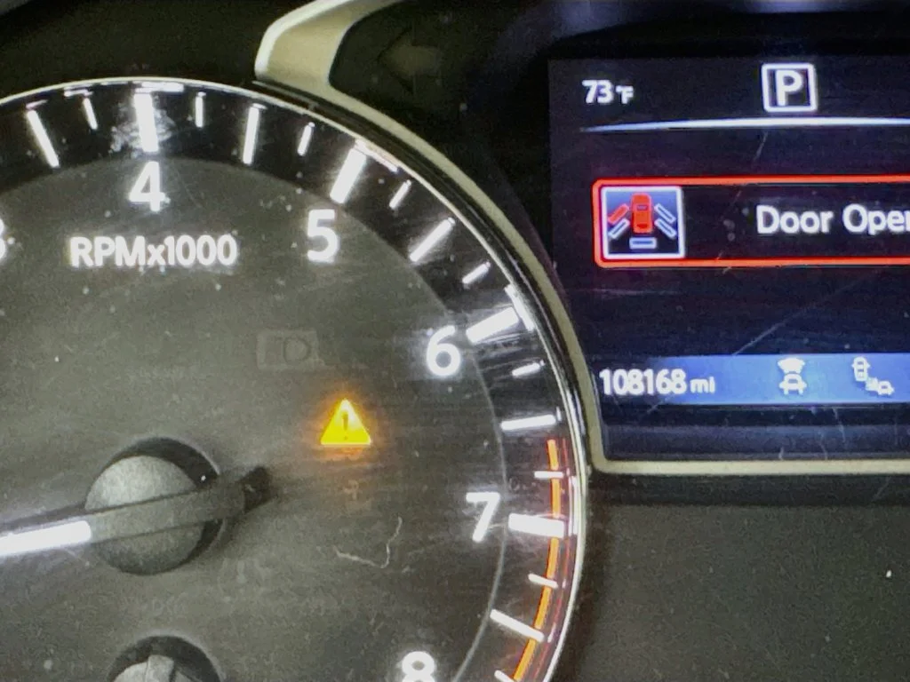 Used 2017 Gray Nissan 2.5 SL image 15