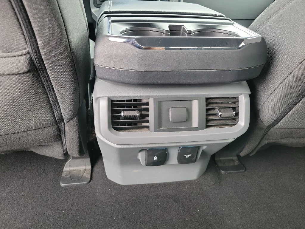 Used 2024 Avalanche Ford XLT image 26