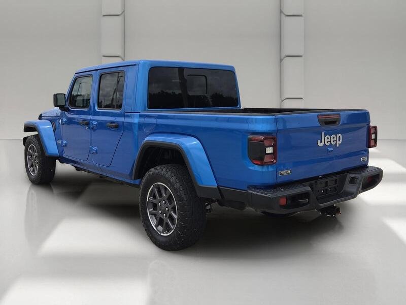 Certified Used 2020 Hydro Blue Pearlcoat JEEP OVERLAND 4X4 image 3