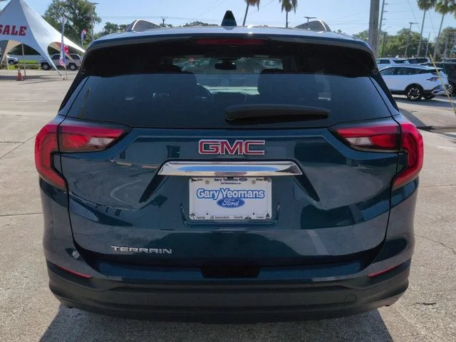 Used 2020 Blue GMC SLE image 5