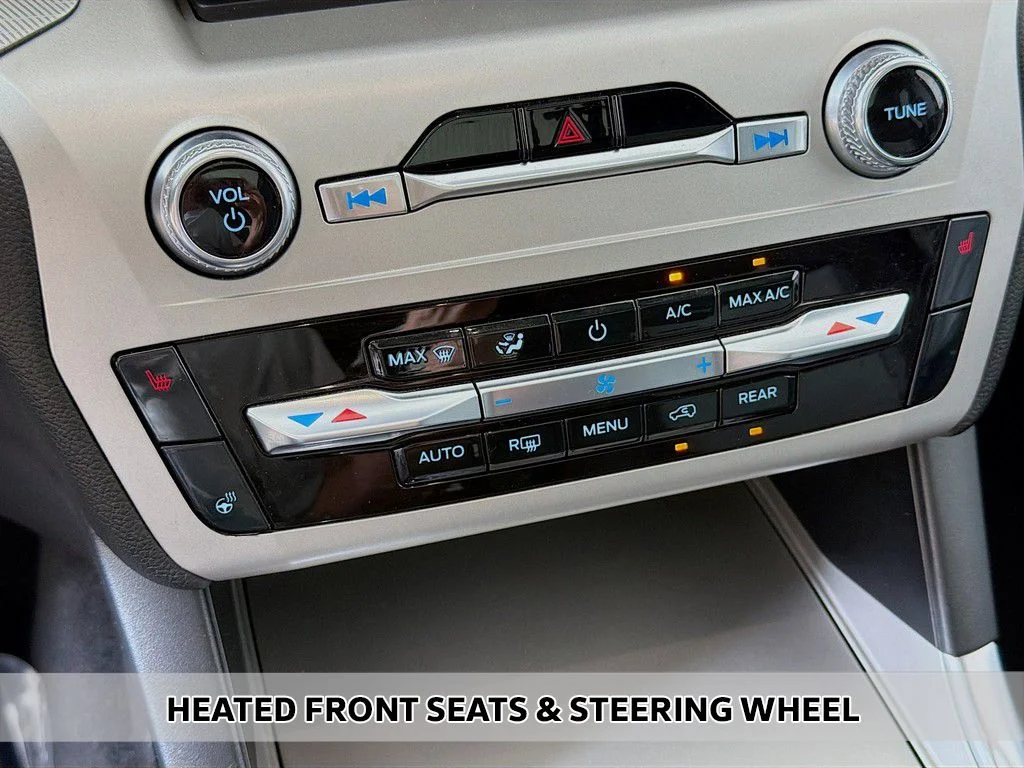 Used 2023 Blue Metallic Ford XLT image 9