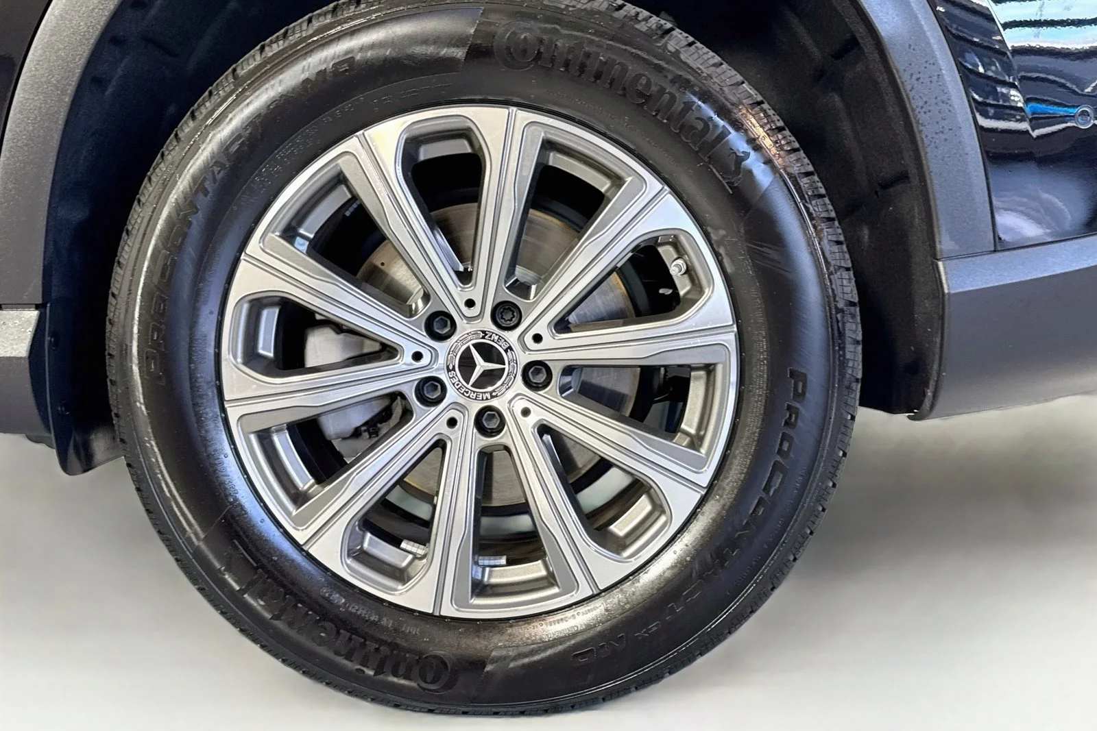 Used 2026 Black Mercedes-Benz GLC 300 image 30