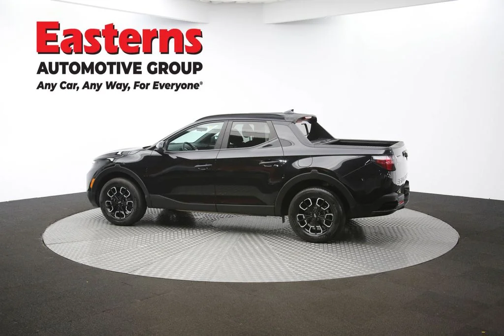 Used 2022 Black Hyundai SEL image 57