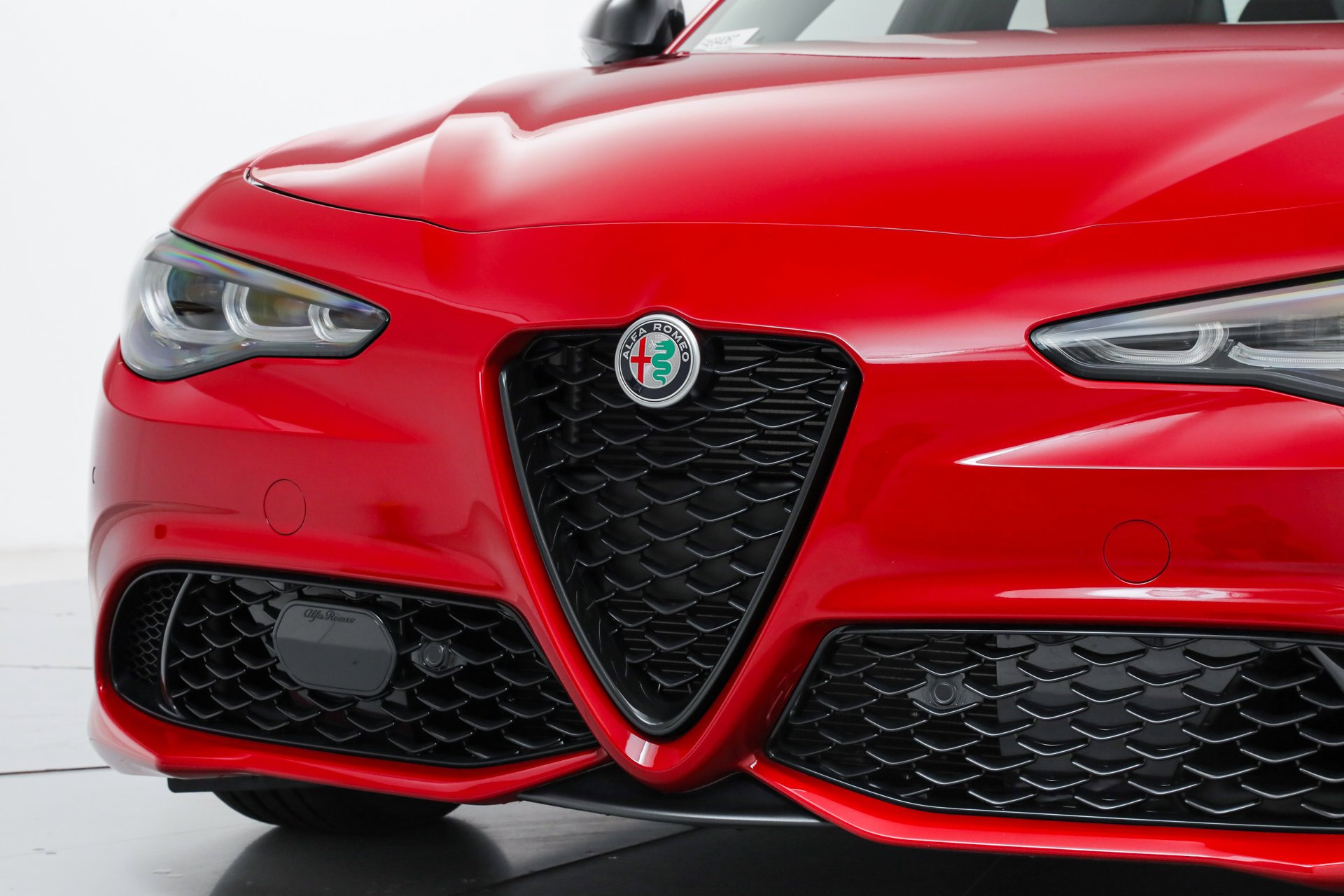 2025 Alfa Romeo Giulia Base - Photo 9