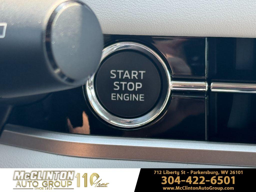 2025 Mitsubishi Outlander SEL - Photo 24