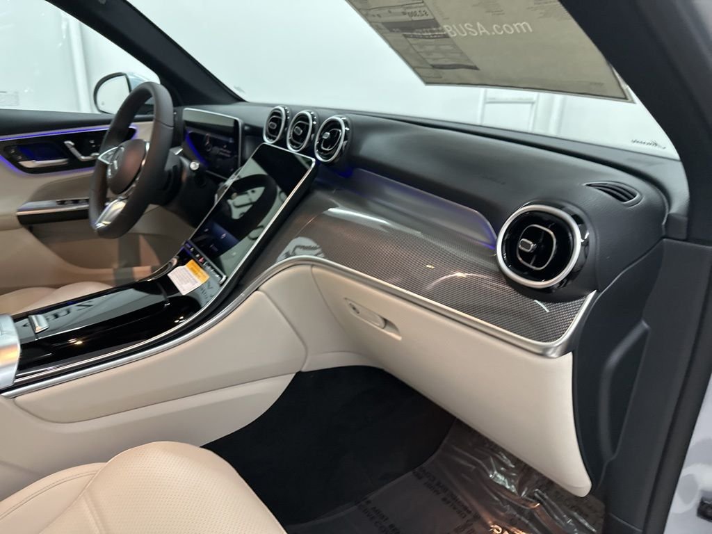 Used 2026 Silver Mercedes-Benz GLC 300 image 26