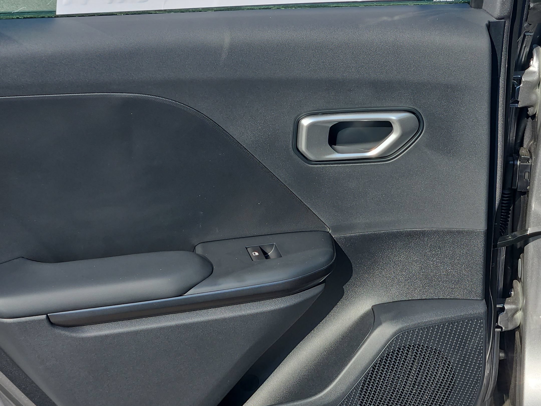 New 2026 Steel Gray Kia LXS image 29