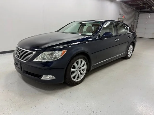 2008 Lexus LS 500's photo
