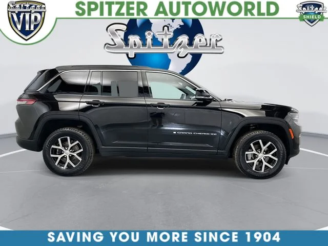 Used 2024 Black Jeep Limited image 11