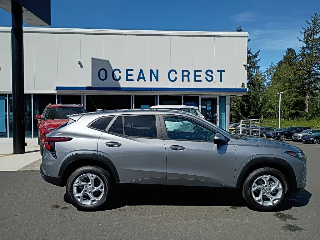 2026 Chevrolet Trax LS's photo