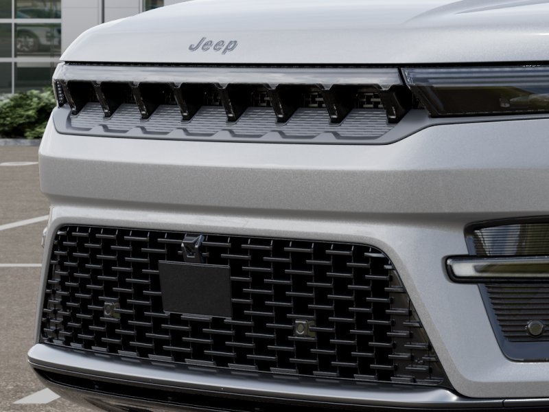 New 2026 Silver-Zynith Exterior Paint Jeep Limited Reserve image 37
