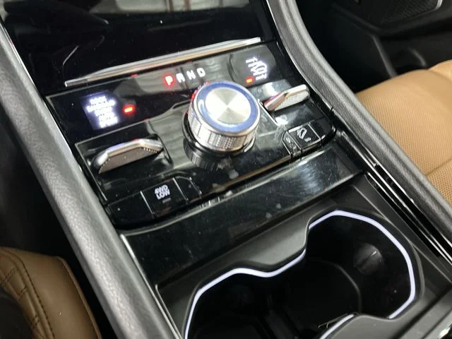 Used 2023 Gray Jeep Summit image 10