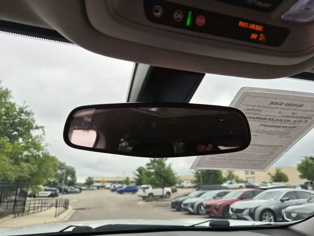 Used 2021 SUMMIT WHITE GMC SLE image 25