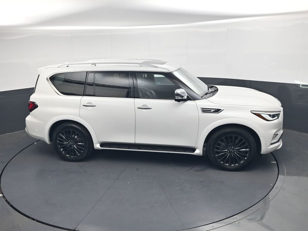 Used 2023 White INFINITI Sensory image 36