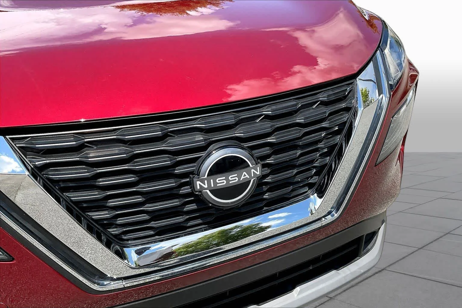 Used 2023 Scarlet Ember Tintcoat Nissan SV image 57