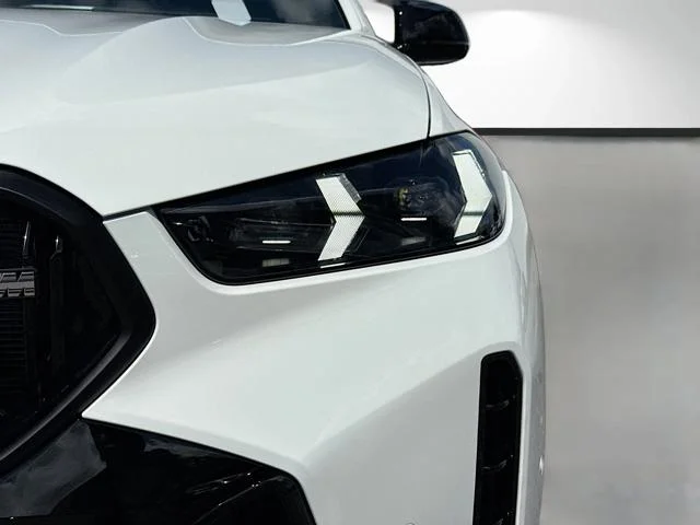 New 2027 Alpine White BMW M60i image 9