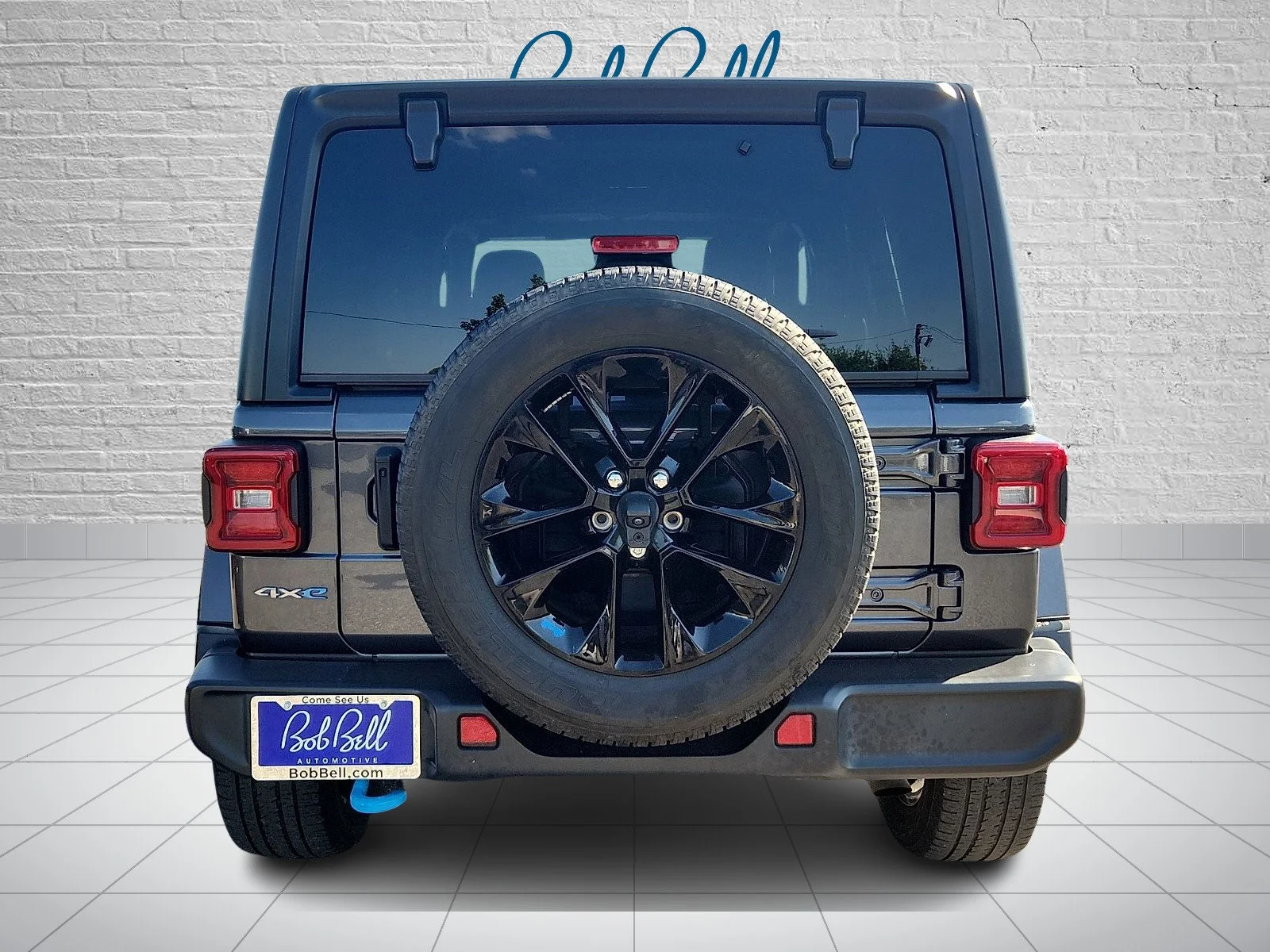 Used 2023 Gray Jeep Sahara 4xe image 5