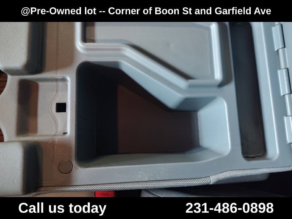 Used 2013 Gray Ford XLT image 24