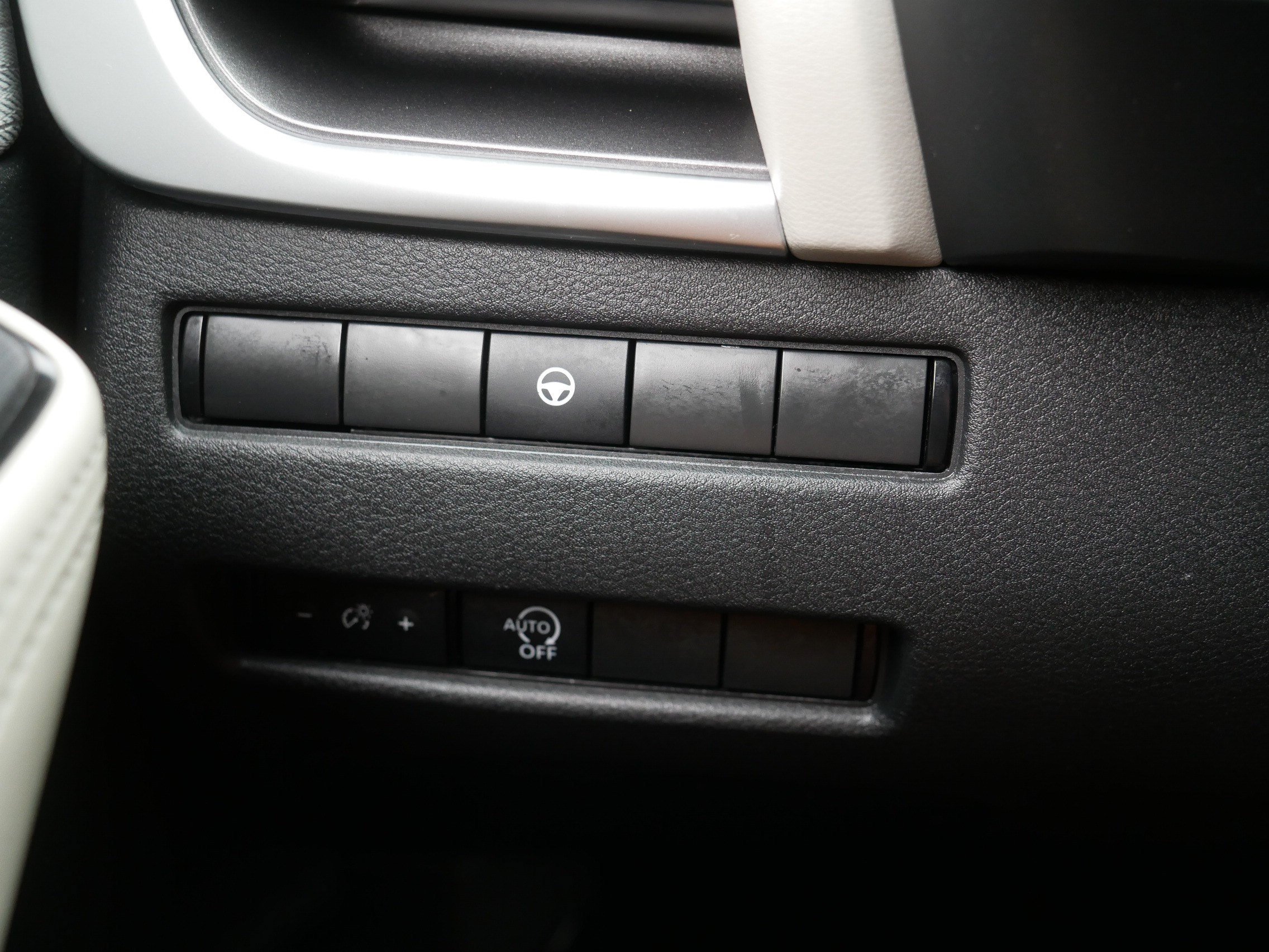 Certified Used 2023 Scarlet Ember Tintcoat Nissan SV image 26