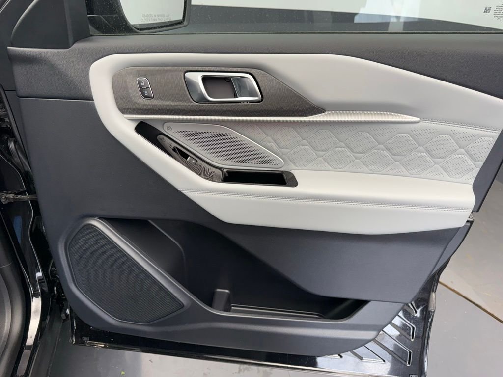 New 2026 Agate Black Metallic Ford Platinum™ image 67