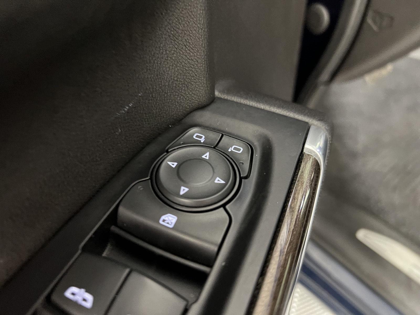 Used 2020 Northsky Blue Metallic Chevrolet LT image 12