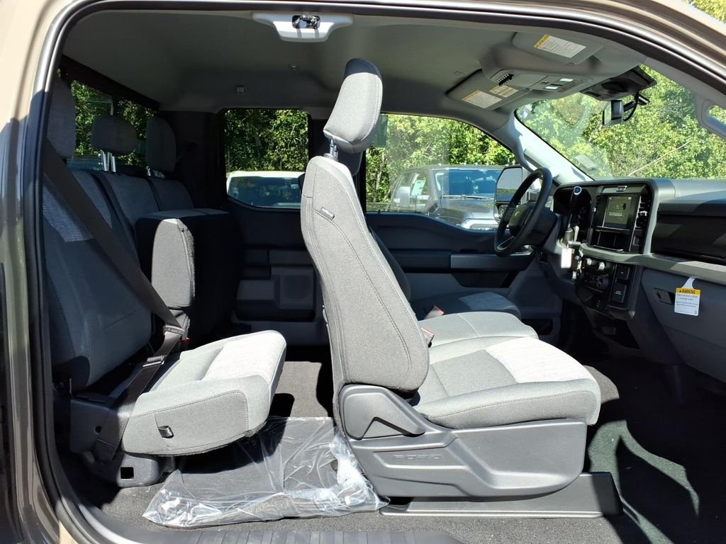 New 2027 Marsh Gray Metallic Ford F-350® XLT image 15