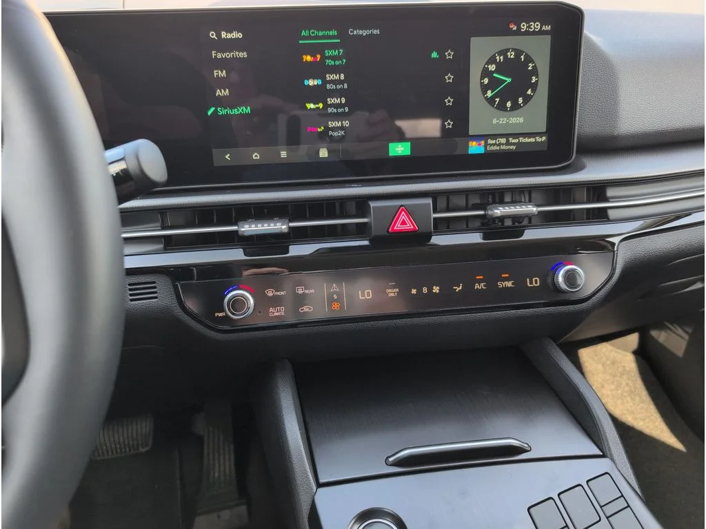 New 2026 Steel Gray Kia LX image 13