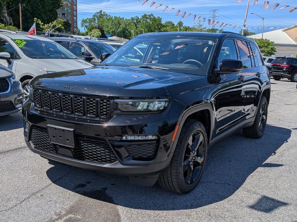 Used 2023 Black Jeep Limited image 2