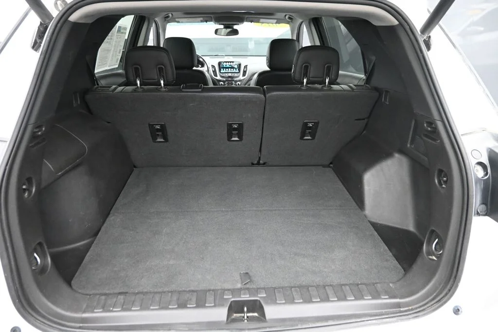 Certified Used 2018 Beige Chevrolet Premier image 11