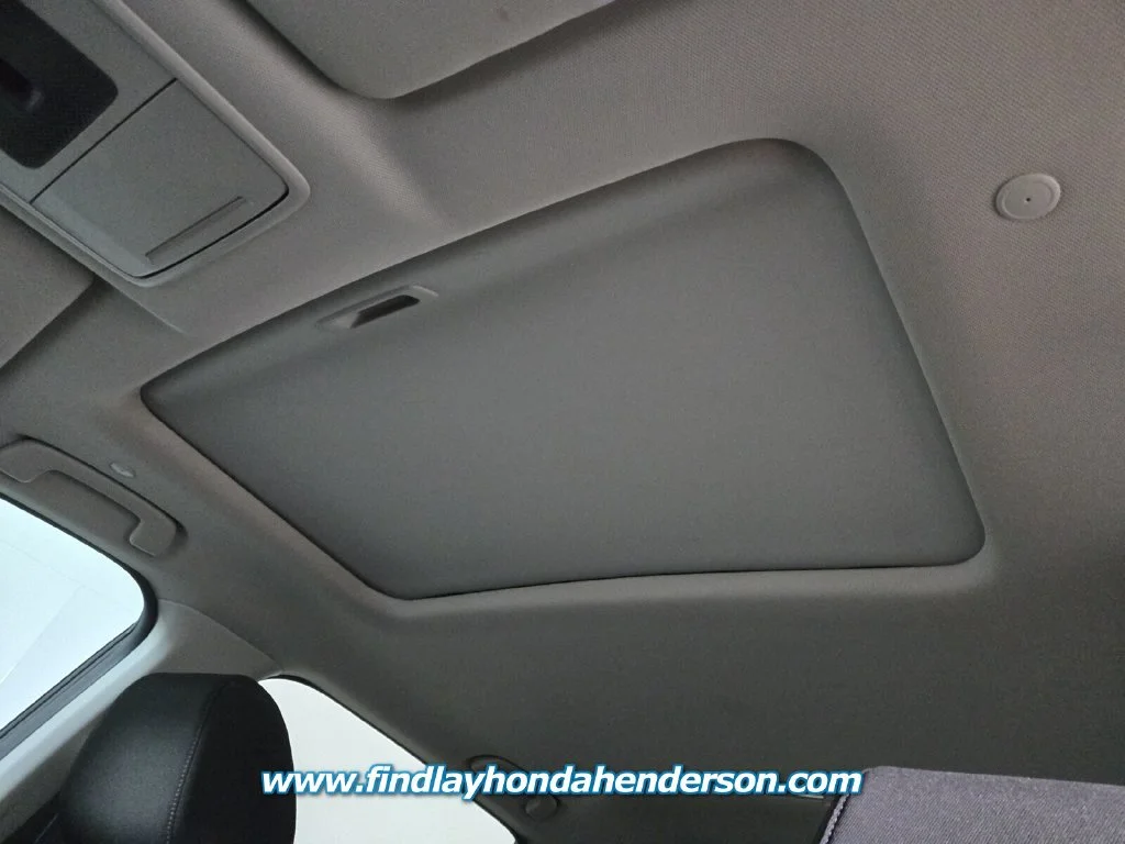2025 Honda CR-V EX - Photo 13