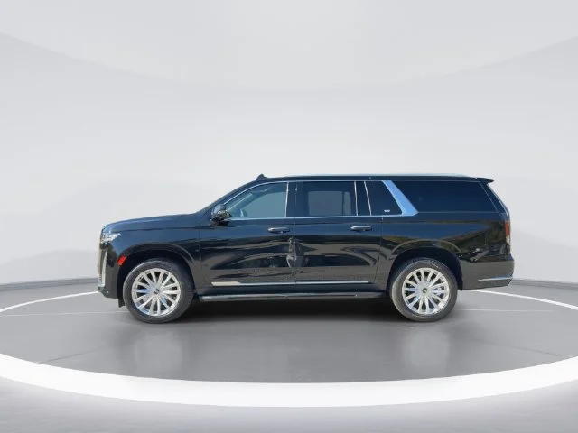 Used 2023 Black Cadillac Luxury image 5