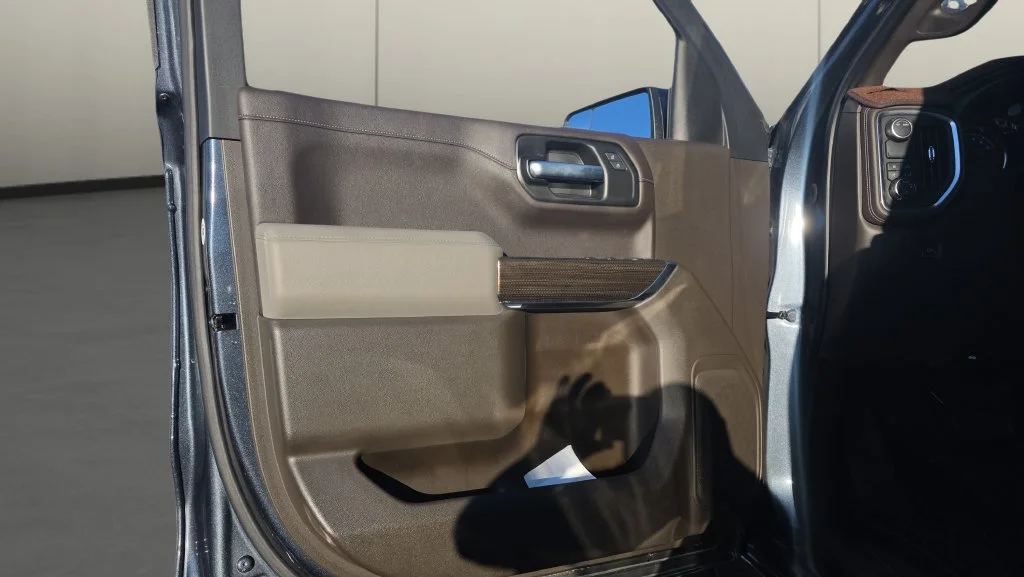 Used 2021 Gray Chevrolet RST image 16