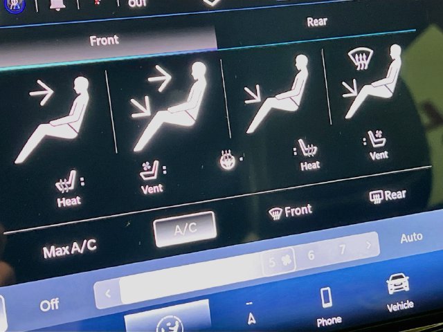 2025 Chrysler Pacifica Limited - Photo 22