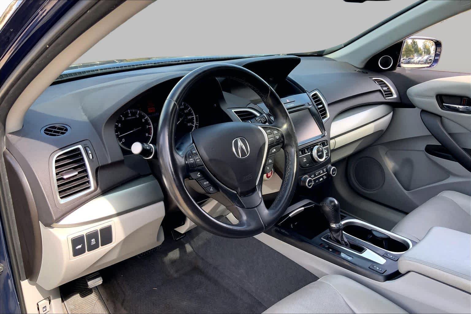 Used 2018  Acura w/Technology Pkg image 17