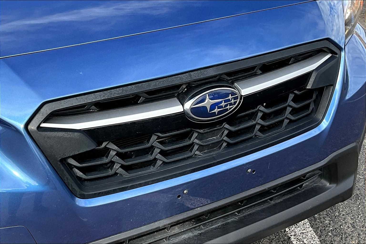 Used 2020 Quartz Blue Pearl Subaru Premium image 31