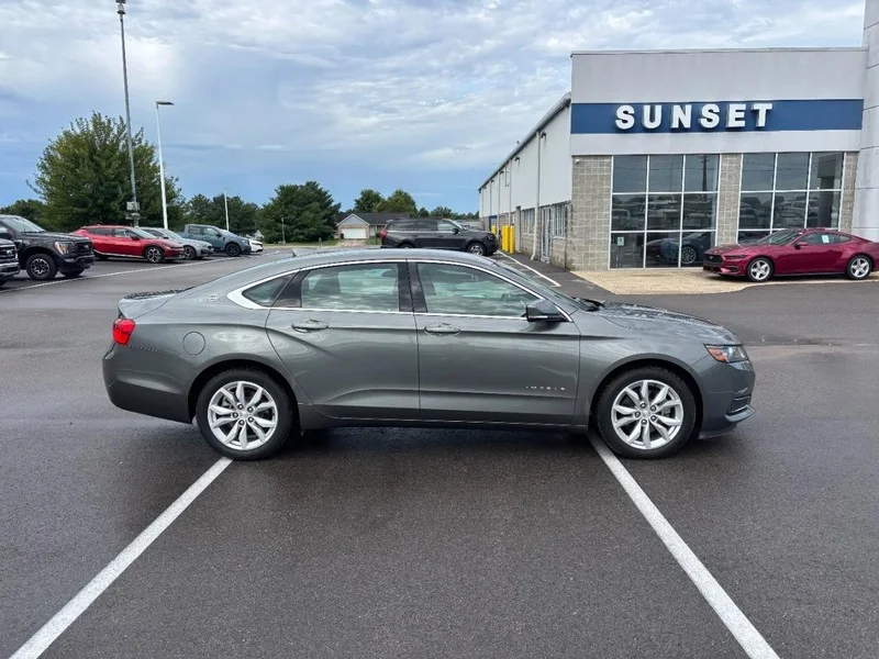 Used 2016 Chevrolet Impala 1LT with VIN 1G1105SA9GU116526 for sale in Waterloo, IL