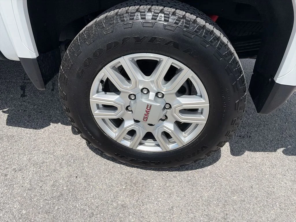 2024 GMC Sierra 2500HD SLT - Photo 39